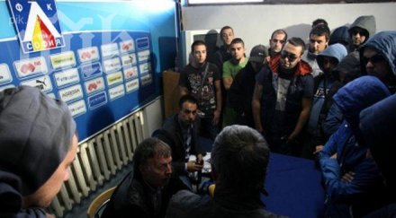 левски остава без спонсори заради изцепката феновете