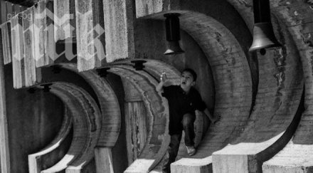 камбаните стават съвременни културни послания света