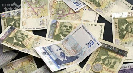 режат парите министерствата сто
