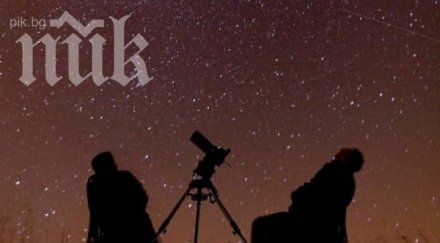 красиво звездопад обсипе небето северното полукълбо