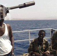 НАТО: 18 млрд. долара губи светът годишно заради сомалийските пирати