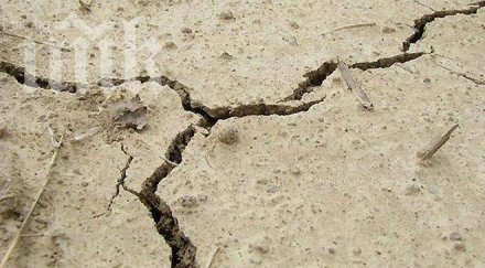 силният трус остров крит разрушил сгради магазини усетили цяла гърция