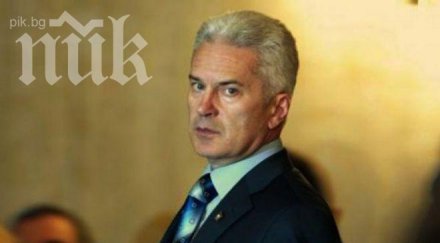 илиана беновска атака подкрепя правителството млн плюс млн всеки месец обновена