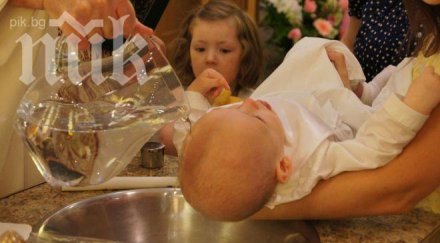 сатаната дебне светената вода млн бактерии откриха австрийски учени