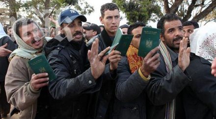 бежанци софия сбиха отведоха полицията