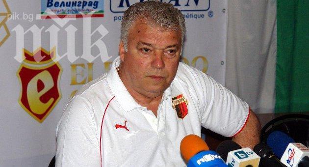 Зума: Любо Пенев знае колко сол и пипер да сложи на манджата