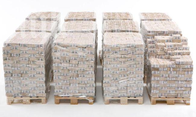 Задържаха цигари без бандерол за над 400 бона