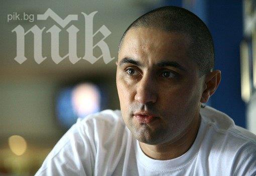 Асен Генов: Щом протестът е залинял, Орешарски да се разходи по Витошка