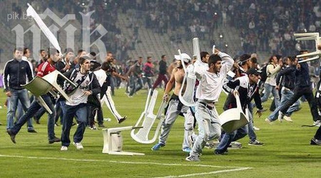 Наказаха Бешикташ да играе пред жени!