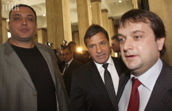 Маджо и Мутафчийски се изпокараха заради басейн и ограда