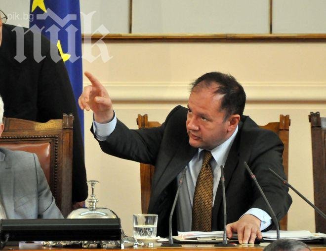 Миков: Бюджет 2014 ще е труден, но социално ангажиран