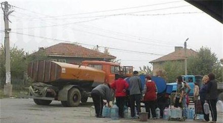 омуртаг въстана вода разбунтувалите жители блокират пътя софия варна