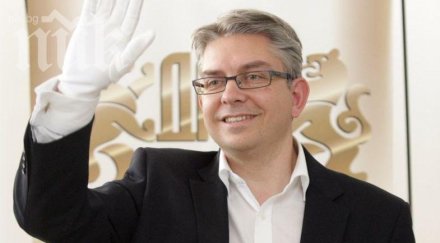 бившият шеф архиви стана секретар културата президентството