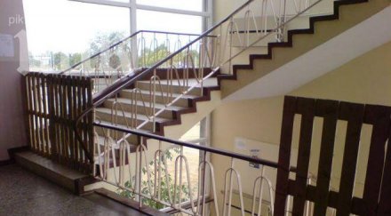 опасно стълбище застрашава живота деца английската гимназия пловдив снимки