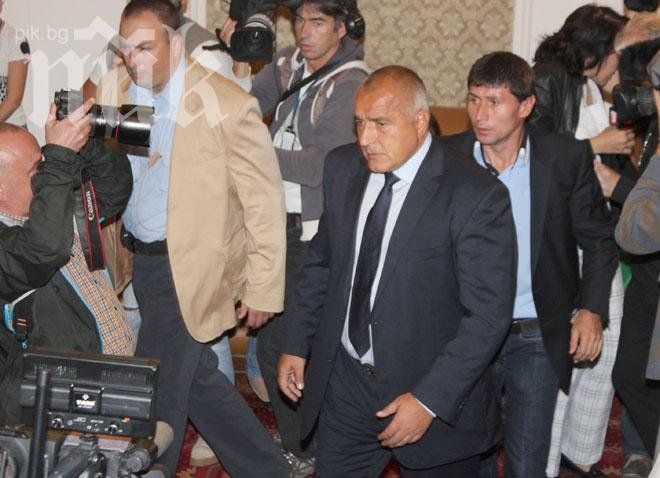 Бойко Борисов: Миков е шмекер, а не председател