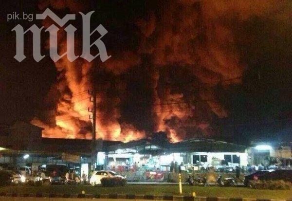 Пожар избухна в огромен търговски център на остров Пукет (видео)