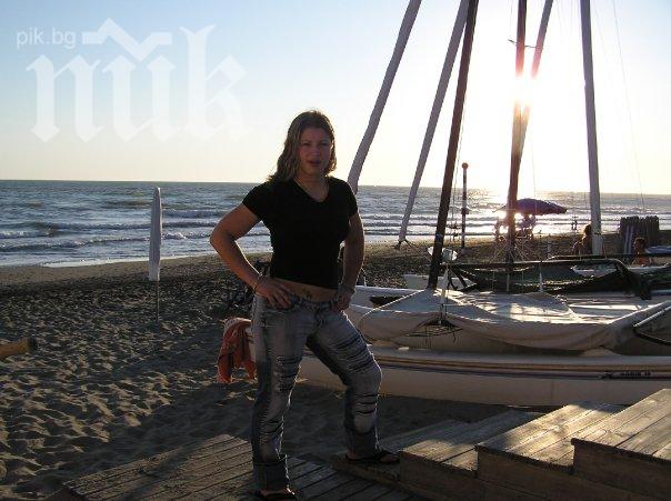 Вижте красивата тийнейджърка Станка Златева (уникални снимки)