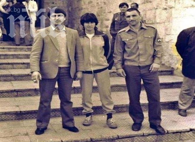 Уникална снимка на редник Христо Стоичков стана хит 