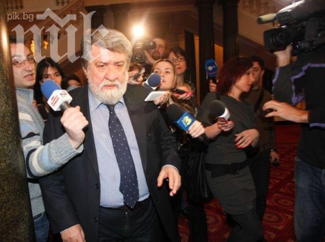 Вежди Рашидов: Фашистът Волен и двайсетте му пърча* щяха да отнесат хурката