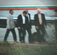 Бареков: Говори се, че лидерът на ГЕРБ е скатал 4 млрд. лева, а Станишев - 1 млрд. лева. Плевнелиев е момченцето на Бойко. 