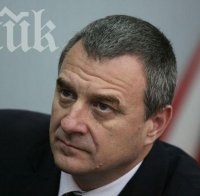 Експулсиране и затвор за бежанци - част от мерките на правителството