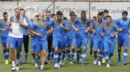 футболистите левски получават шанс докажат края годината