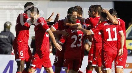 тройката стойчо донесе тройни премии цска