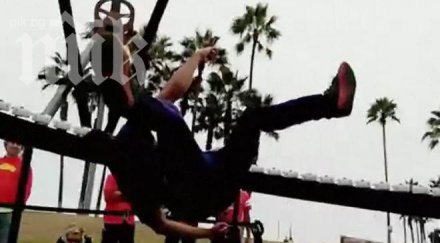 удивително смартфони снимат матрицата видео