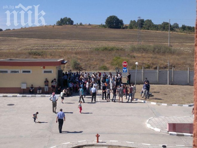 Австрия ще помогне на България за бежанците