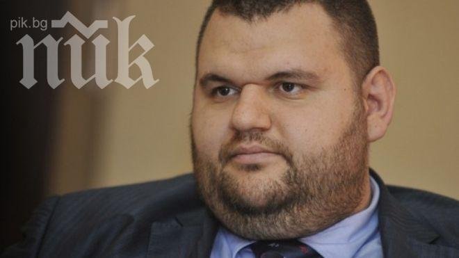 Плевнелиев сезира Конституционния съд по казуса Пеевски