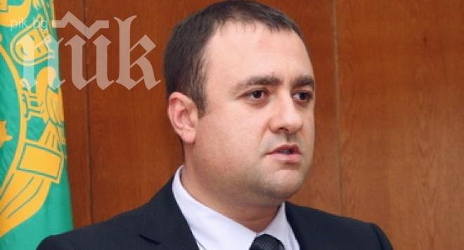 3-часовият зам.-министър Иван Иванов запазва депутатския си мандат