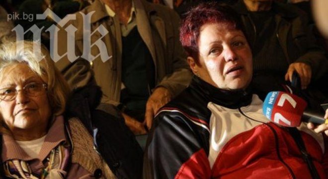 Майка на болно дете от рак: Прося, за да събера пари за лекарства!