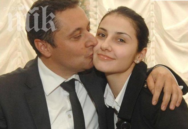 Драма! Яне и Галя загубили бебе!