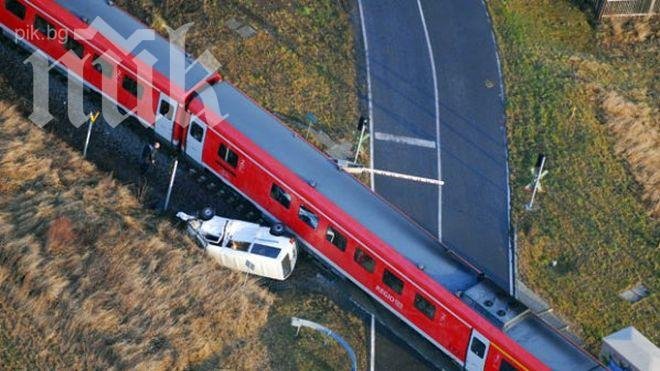 80 ранени при влакова катастрофа