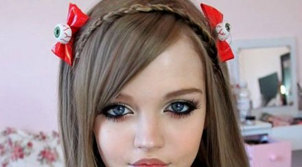 нечувано кукла учи деца кърмят