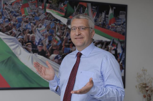 Борисов да сдаде премиерството заради Чакъра, зоват от ДСБ