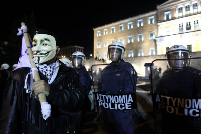 15 000 протестират в Атина