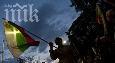 протестът достигна скандират студенти юнаци