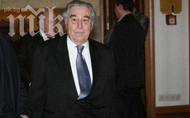 Проф. Александър Джеров приветства мораториума за земята