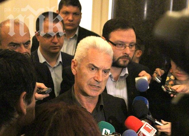 Сидеров: Очаквам коалиция ГЕРБ+БСП, не знам дали е по-добре, ако ДПС не е на власт Сидеров: Очаквам коалиция ГЕРБ+БСП, не знам дали е по-добре, ако ДПС не е на власт