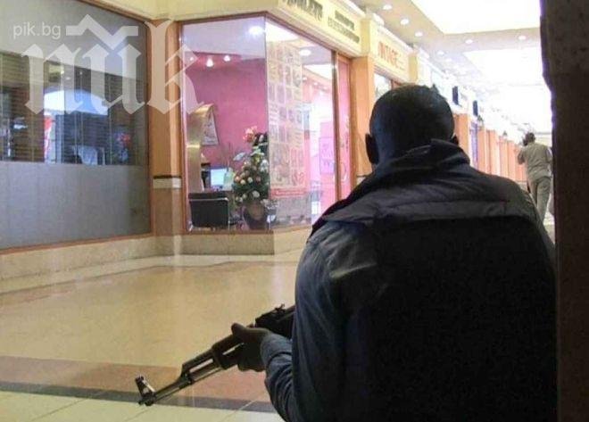 Мъж държи 12 заложници във Фрайбург