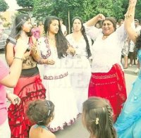 Цял квартал скочи срещу ромските сватби