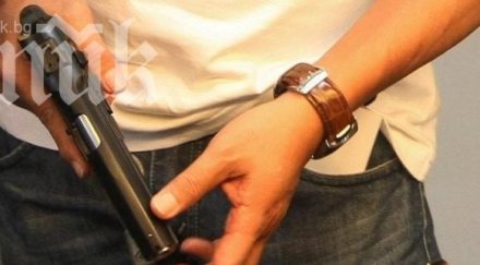 шофьор разградската прокуратура простреля