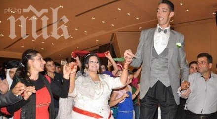 високият мъж света вдигна пищна сватба