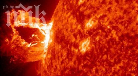 мощни слънчеви изригвания атакуват земята