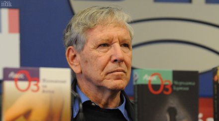 връчиха амос престижния приз франц кафка