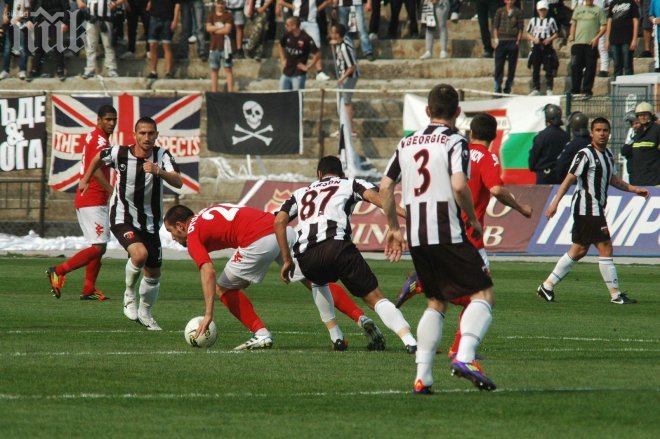 ЦСКА падна от Локо Пловдив в зрелищен мач