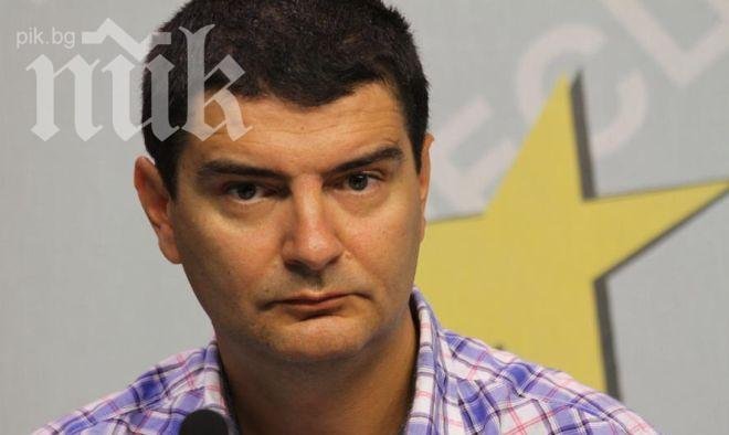 Депутатът Борис Цветков пред ПИК: Протестиращите пречат на останалите да учат