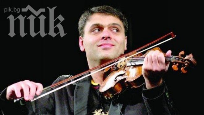 Васко Василев в ролята на Джеймс Бонд с 300-годишния си страдивариус