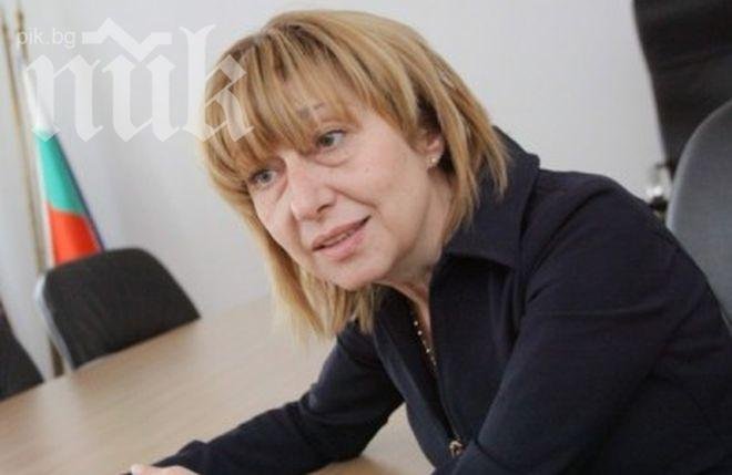 Министърът на  образованието: Университетът не е място за политика